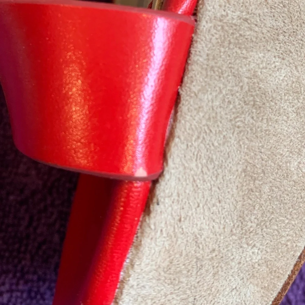 NWOB Pour la Victoire Red Leather Platform Wedge Sandals sz 8.5 - Picture 6 of 7